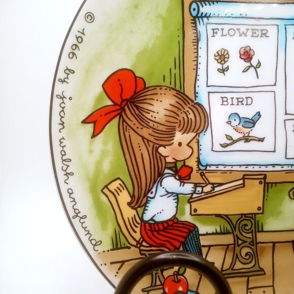 Joan Walsh Anglund Plate 1966 November Nature-Study Collectible Decorative Plate - Picture 4 of 9